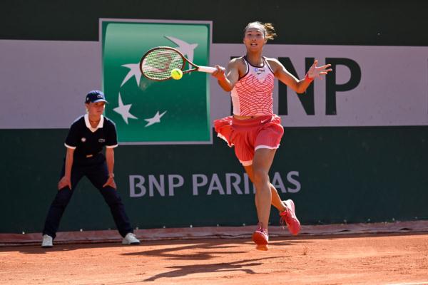 法网丨郑钦文晋级第二轮