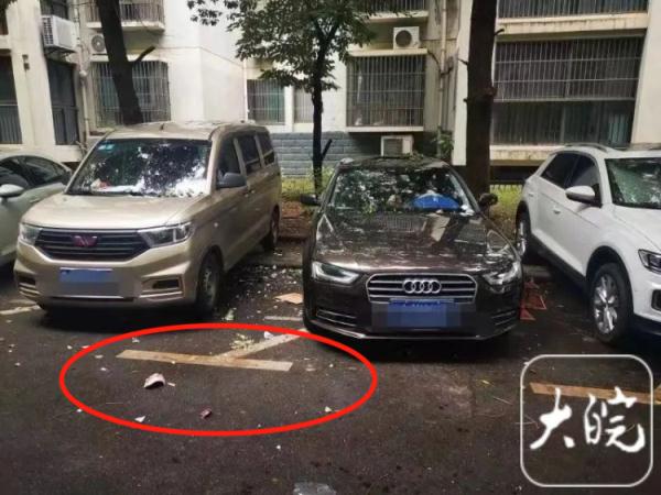 他与妻子争吵后，从12楼扔下香炉！警方：刑拘！