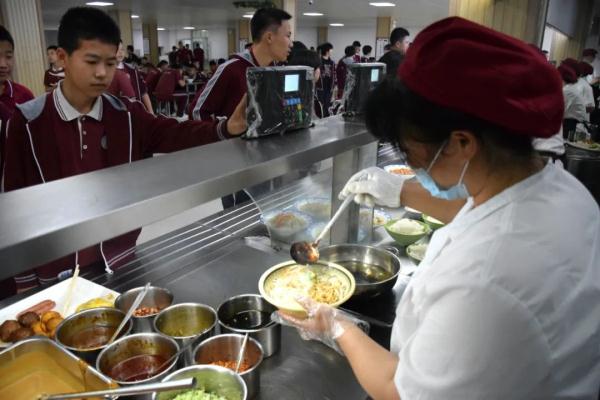 如何备战高考 | 考前大补不可取 饮食科学合理才重要