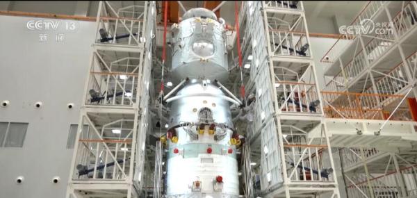 对接百吨级航天器 神十六“会师”在即 对接百吨级航天器 神十六“会师”在即