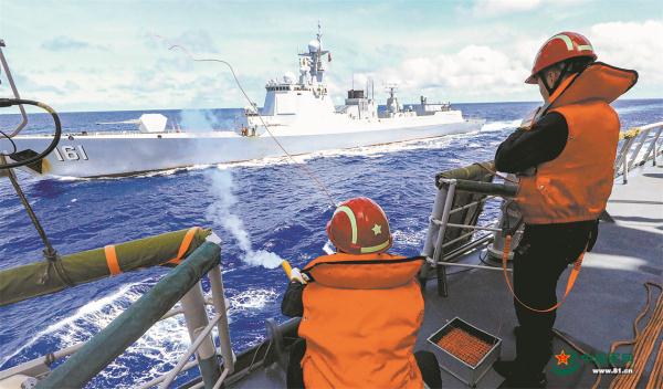 战舰破浪 砺兵大洋！