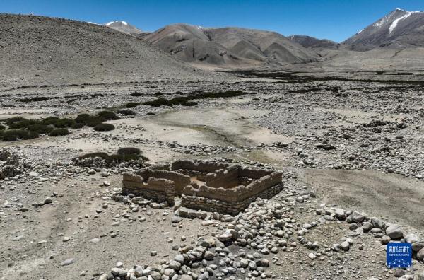 新华全媒+｜国道之行 从雪山奔向大海|洛桑占堆和他的五个家