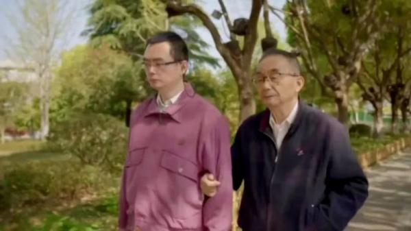 泪目!“天才翻译家”间隔4个月干了两次这件事…… 泪目!“天才翻译家”间隔4个月干了两次这件事……