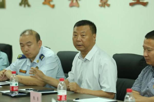 区重大项目中心开展云景里旧改外窗护栏拆除主题党日活动 区重大项目中心开展云景里旧改外窗护栏拆除主题党日活动