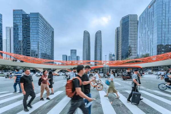 10亿客流，成都快速公交凭什么？