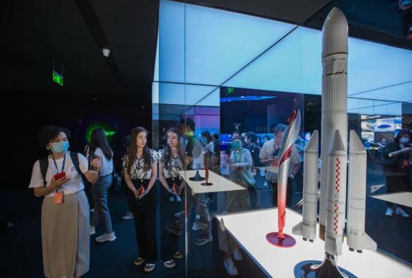 境外记者走进大兴 ,感受北京高质量发展 境外记者走进大兴 ,感受北京高质量发展