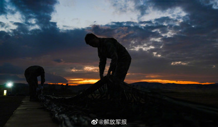 跨昼夜飞行保障，守护战鹰高飞远航！