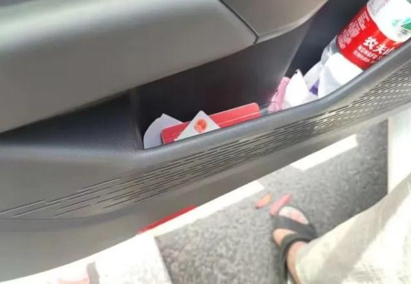 父子俩跑进派出所：400万元拆迁款不见了！查明真相，儿子直呼抱歉……