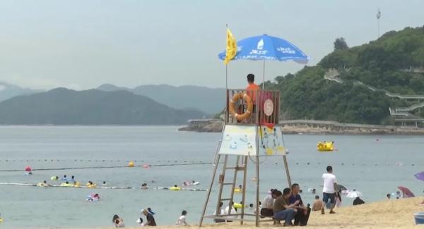 深圳这个海滩一天8起溺水事故