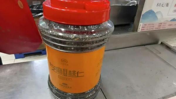 70多年老店即将关闭！市民纷纷赶来囤货