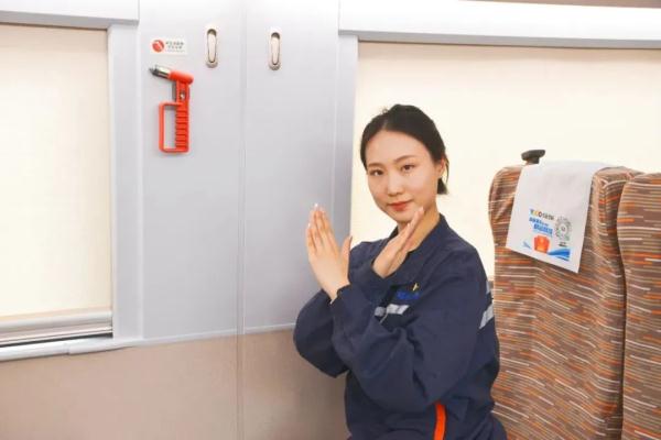 【便民】高铁列车上这些东西，轻易不要碰！