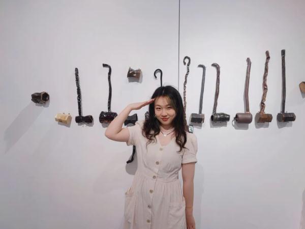 盲人外公自制二胡,成为美院学生毕业设计 盲人外公自制二胡,成为美院学生毕业设计