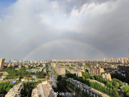 太太太美了！北京傍晚出现双彩虹 ，犹如漫画大片！