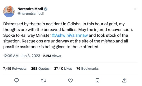 印度列车脱轨相撞已致238人死亡 救援持续