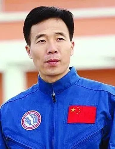 追梦人终成圆梦人！原来“博士天团”逐梦太空经历了这些……