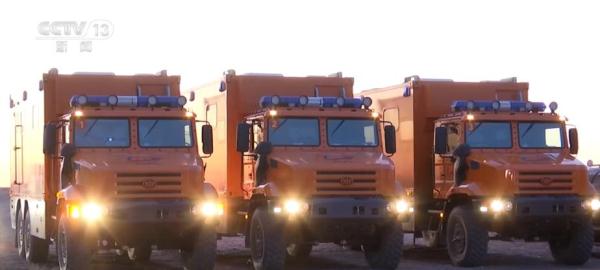 中国星辰 | 空中搜救高手如何做到次次“舱落机临”？