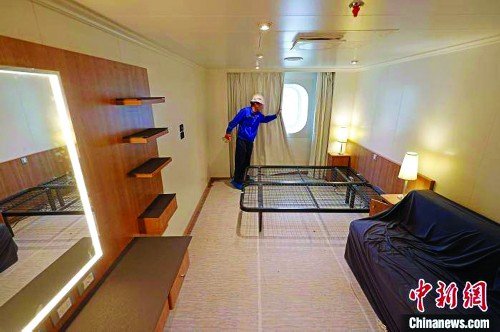 中国首艘国产大型邮轮“爱达·魔都号” 内部装修得什么样?来先睹为快