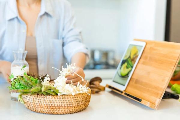膳食纤维好处多，但也不能贪吃呦！