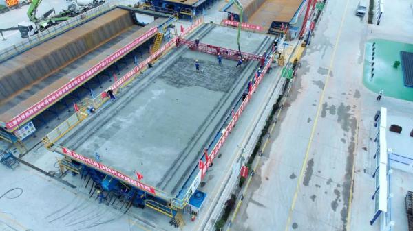 【提示】首榀箱梁浇筑完成！上海至南京至合肥高铁沪宁段预计明年3月开始架梁