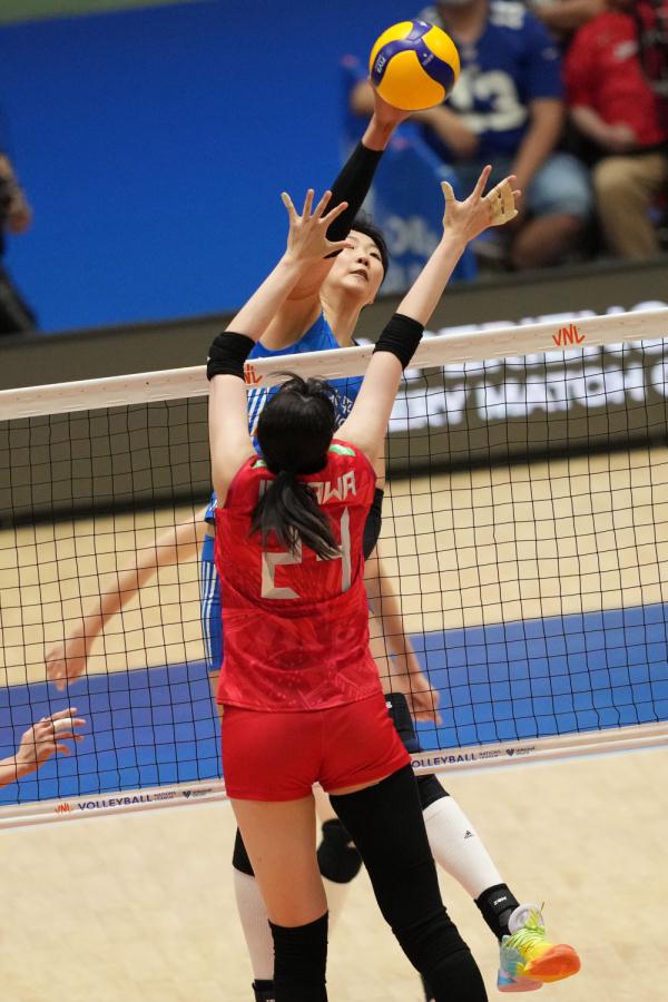 袁心玥：给全队的表现打满分“10分”