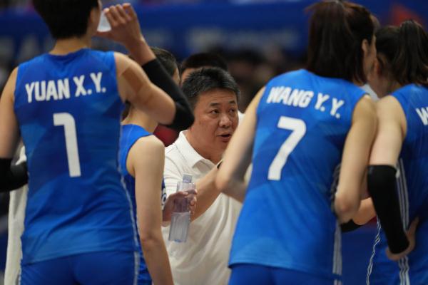 中国女排主教练蔡斌：中国女排更加成熟