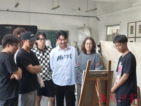 49岁大学生 有梦想谁都了不起