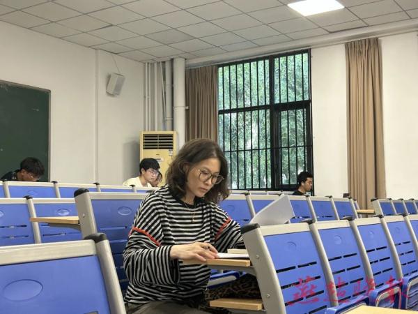 49岁大学生 有梦想谁都了不起