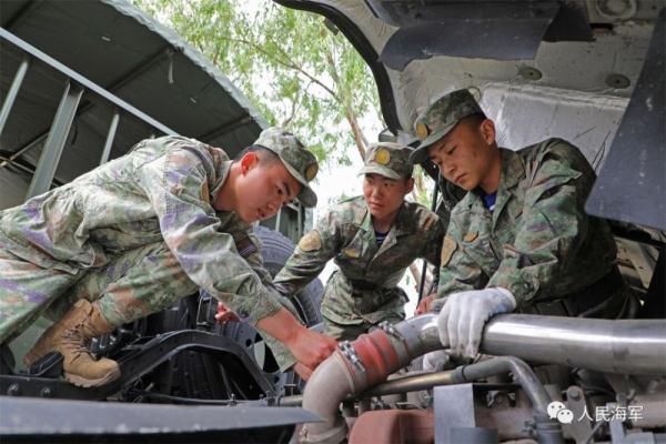 汽车兵下连集训 | 看他们重新定义速度与激情