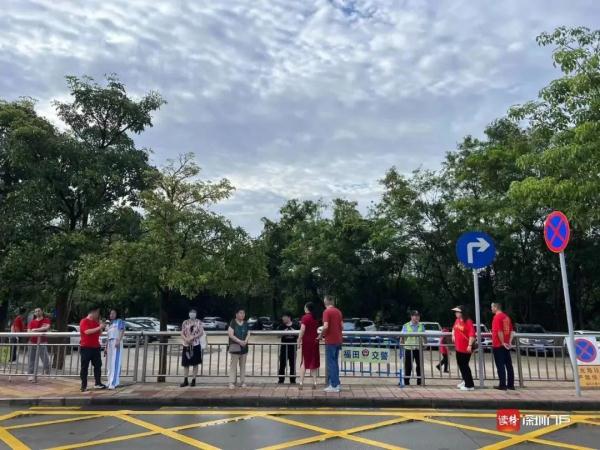 2023年广东高考作文题出炉！多图直击深圳高考现场→