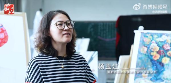 49岁妈妈参加高考如愿上大学,与同学相差近30岁 49岁妈妈参加高考如愿上大学,与同学相差近30岁