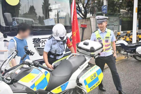 竟然有续集！考生第一天走错考场，第二天赶不上公交车