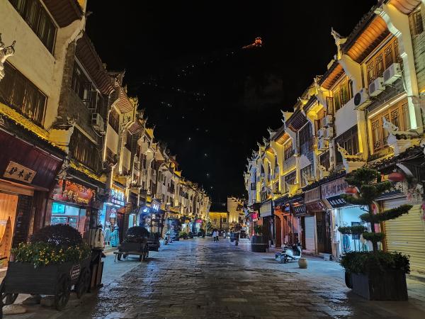贵州镇远古城夜色迷人
