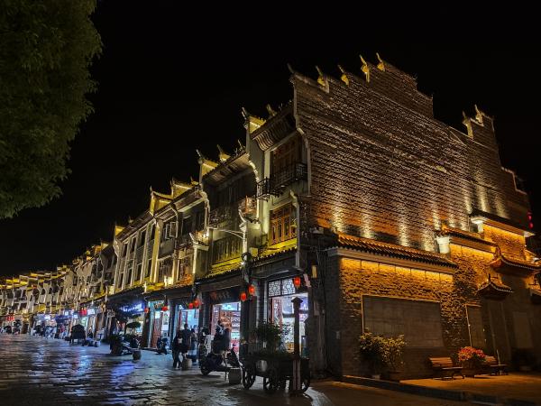 贵州镇远古城夜色迷人