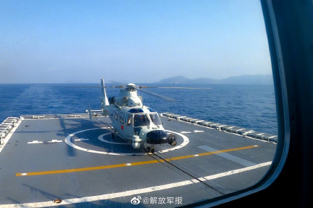 舰载直升机海上飞行训练