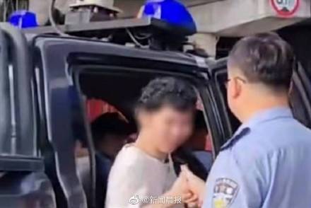 佛山一考生第一天走错考场第二天没赶上公交，两次获民警救助