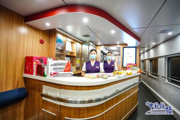 夜间运行的复兴号动卧，有什么不一样？