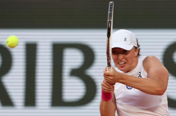 法网综合 | 穆霍娃首进大满贯决赛 将与斯维亚特克争冠