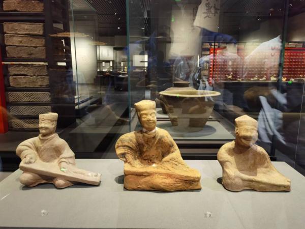 有鱼有酒！汉代画像石“剧透”了宜宾的气质