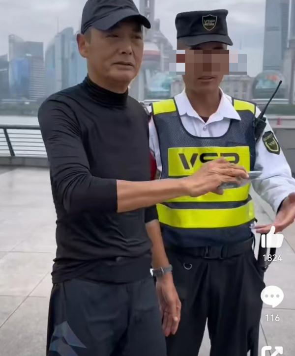 “许文强”重返上海滩，还在晨跑！网友：求偶遇