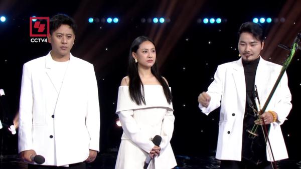 美国姑娘翻唱中文歌曲，为何唯独她出圈？