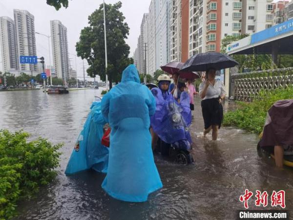 廣西沿海出現特大暴雨6小時雨量打破當地歷史極值