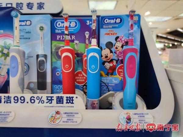 抽查显示半数网售儿童电动牙刷不合格，牙医建议→