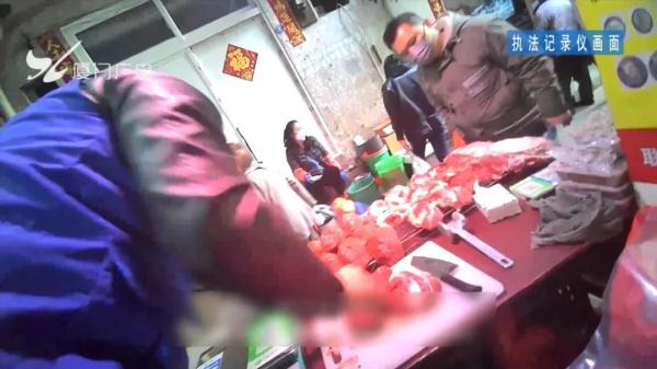 风干、涂牛血！厦门缴获2400多斤“假牛肉”！