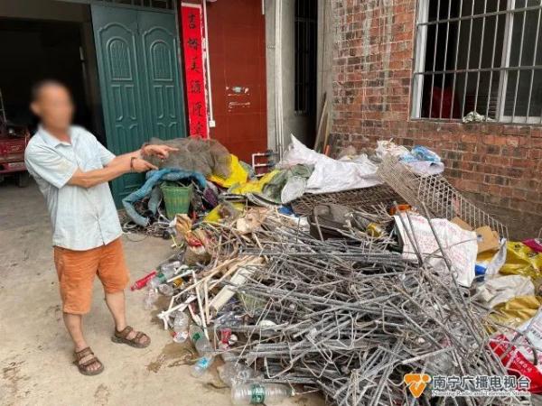 深夜潜入工地偷钢材，警民联手“瓮中捉鳖”