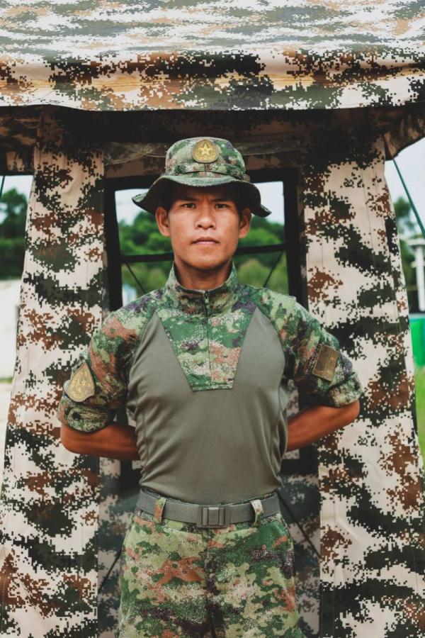 21式“蛙服”,他们换上了 21式“蛙服”,他们换上了