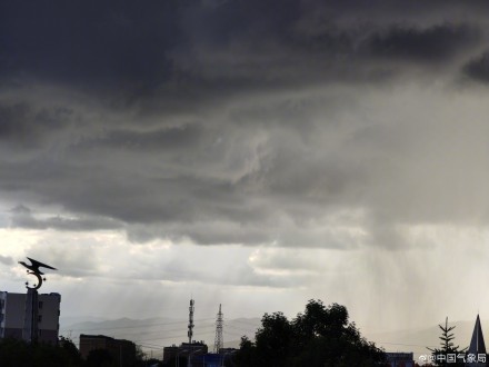 雷暴云长什么样？