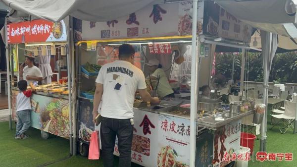 在南宁，什么样的快餐最受欢迎？记者走访发现奥秘→