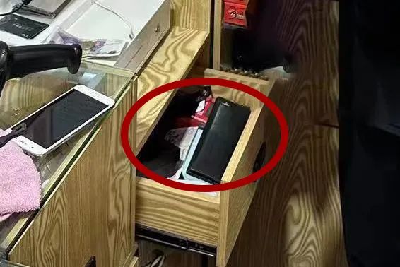 钱放枕头下睡得香？