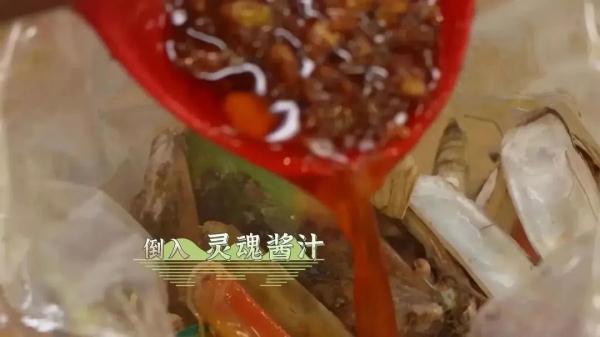手摇小海鲜、竹筒奶茶、火山排骨，在家就能做，再也不用排队人挤人！