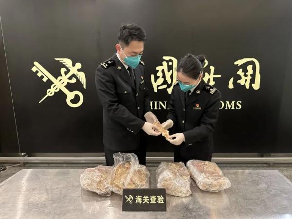4袋！杭州机场海关查获可疑肉干